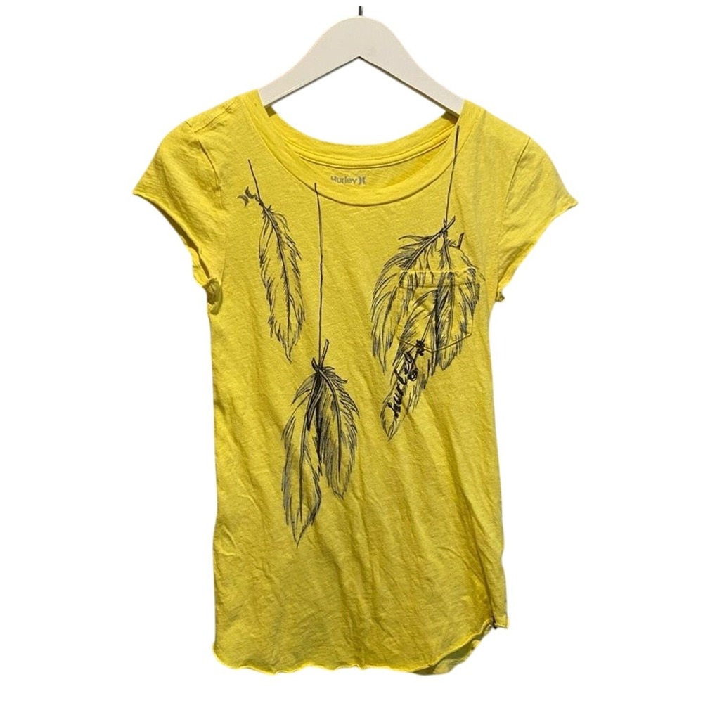 Vintage Hurley T-shirt‎ size small pocket round hem feathers yellow